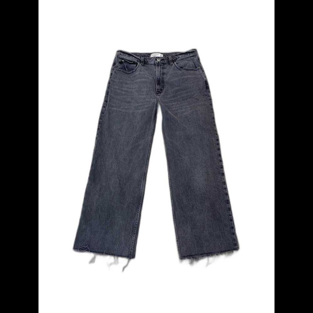 Abercrombie & Fitch The 90s Relaxed Jean High-Rise Raw Hem Washed Black 30/10